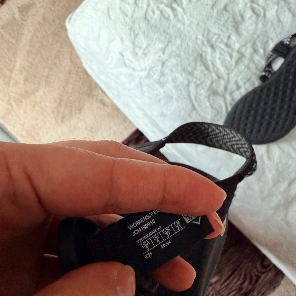 CHACO - Picture 3 of 3